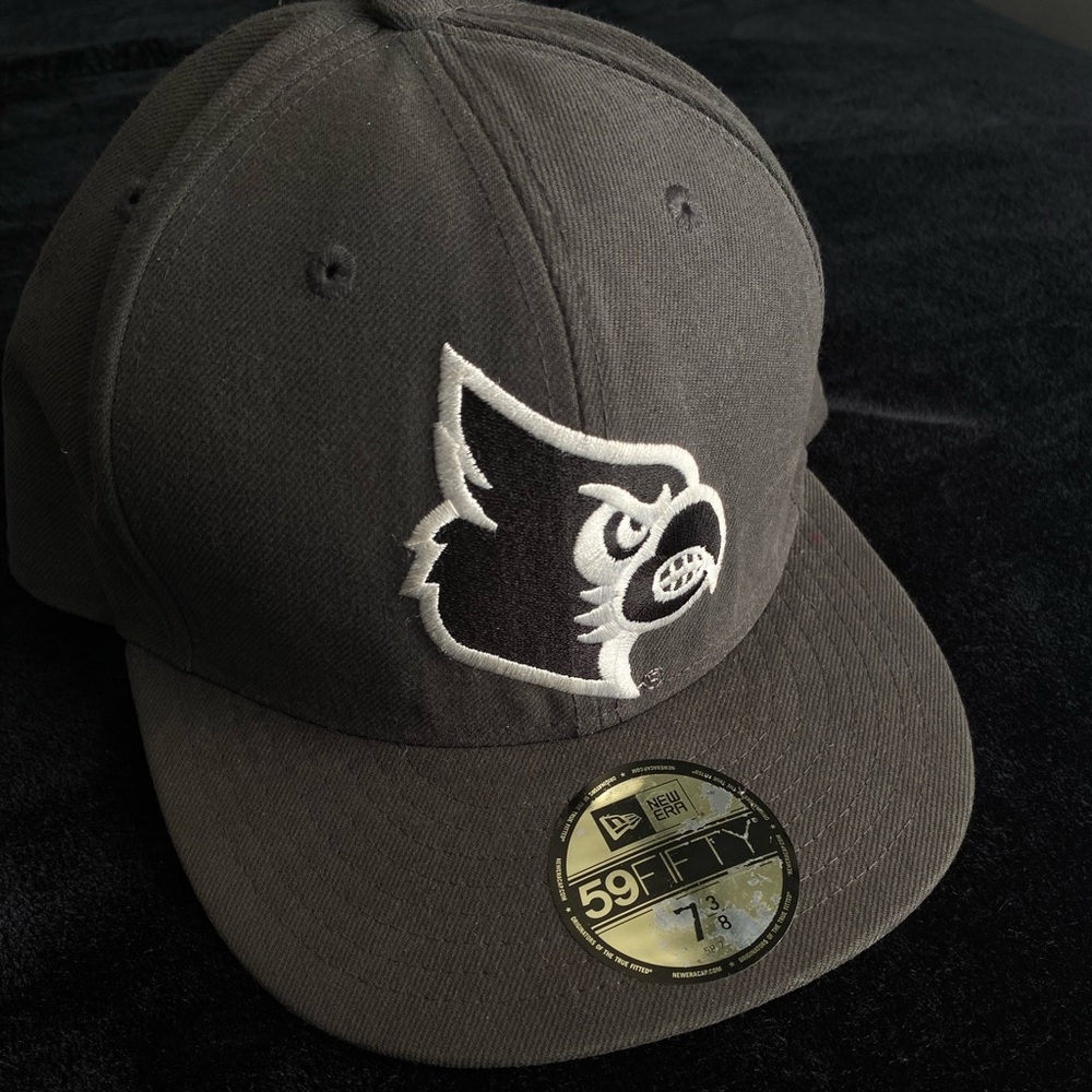 New Era Louisville Cardinals Grey Cap - Picture 2 of 7